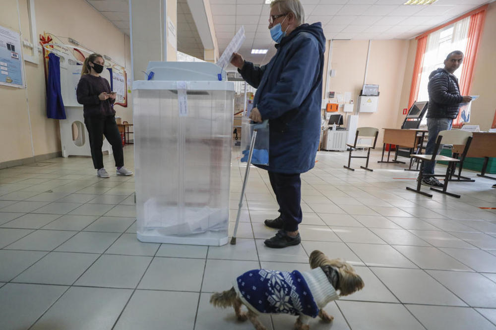 VELIKI TEST ZA PUTINA: U Rusiji se danas održavaju lokalni i regionalni izbori, najvažnija trka za mesto 15 gubernatora