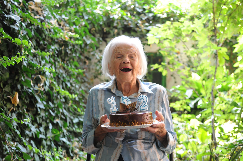 VESIĆ ČESTITAO ROĐENDAN BRANKI VESELINOVIĆ: Glumica danas puni 102 godine