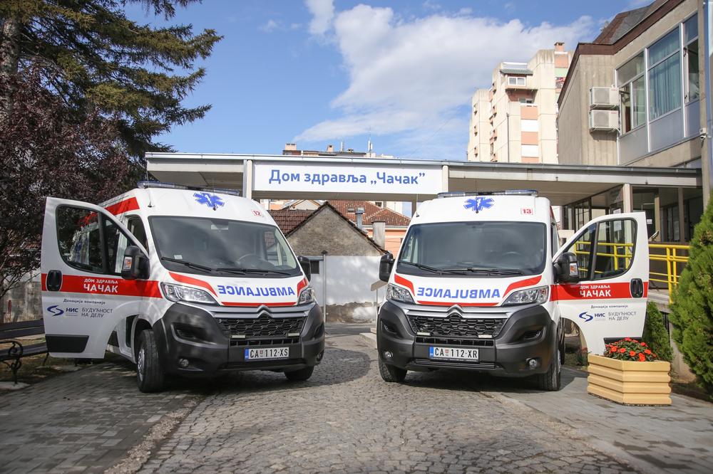 NIS poklonio sanitetska vozila Domu zdravlja u Čačku