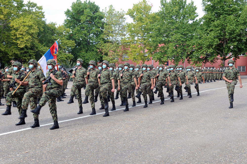 U KASARNAMA U VALJEVU, SOMBORU I LESKOVCU: Vojnici septembarske klase položili zakletvu