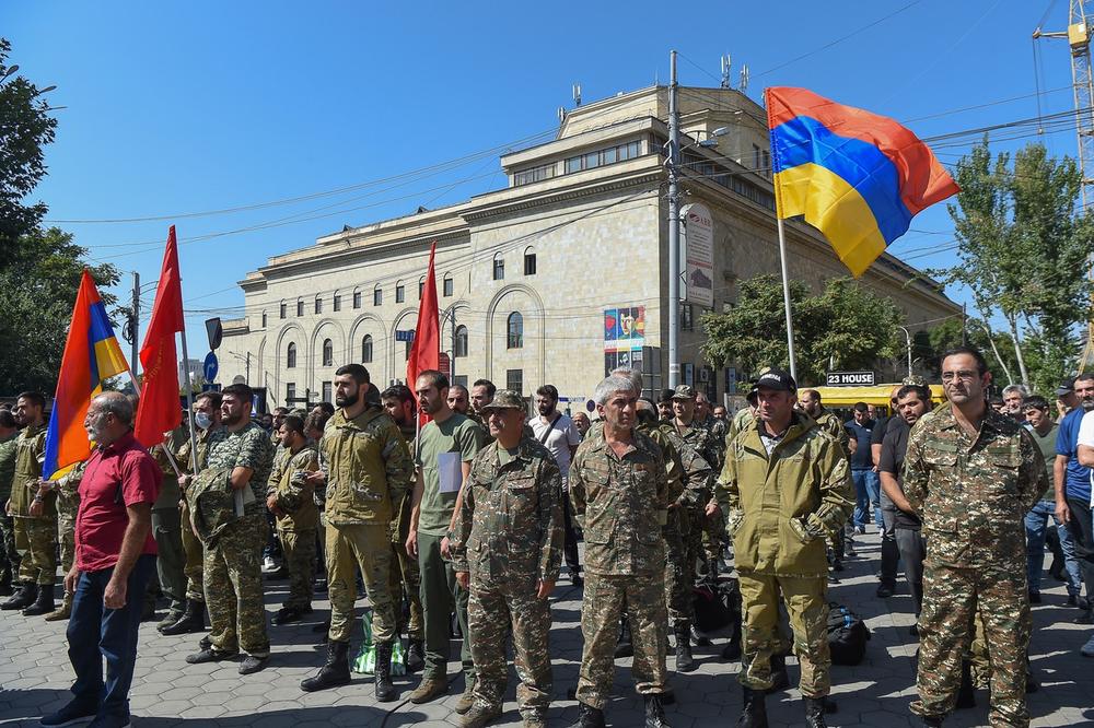 BORBE NE PRESTAJU: Vojska Nagorno-Karabaha oborila avion azerbejdžanskih snaga?