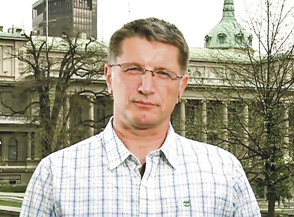 Vladimir Vuletić, politički analitičar