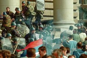 23. GODIŠNJICA PETOOKTOBARSKIH DEMONSTRACIJA U BEOGRADU: Dan posle kog je okončana vladavina Slobodana Miloševića
