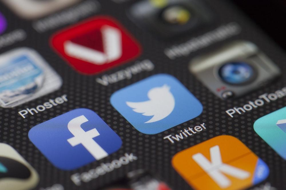MENADŽMENT DRUŠTVENIH MEDIJA: Evo kako da uspešno vodite kompanijske profile na društvenim mrežama