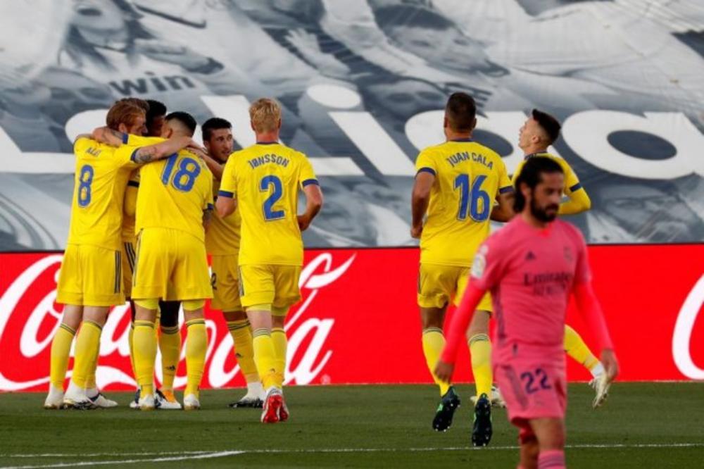 SENZACIJAU PRIMERI! Real Madrid na Santijago Bernabeu poražen od Kadiza! Jović dobio priliku sa klupe (VIDEO)