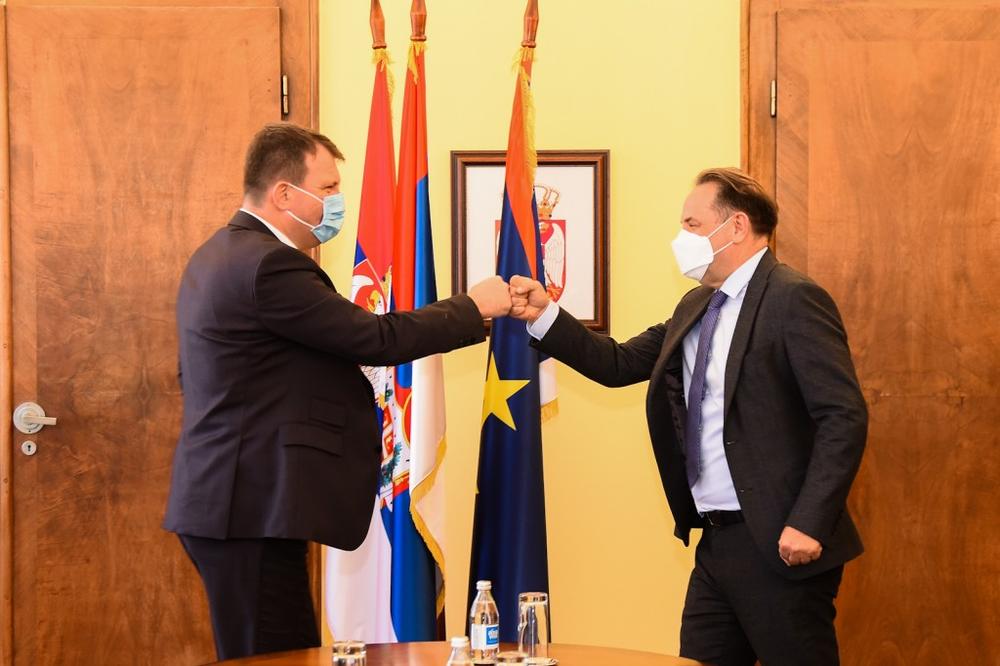 Mandatar Mirović održao konsultativne sastanke sa predstavnicima političkih stranaka