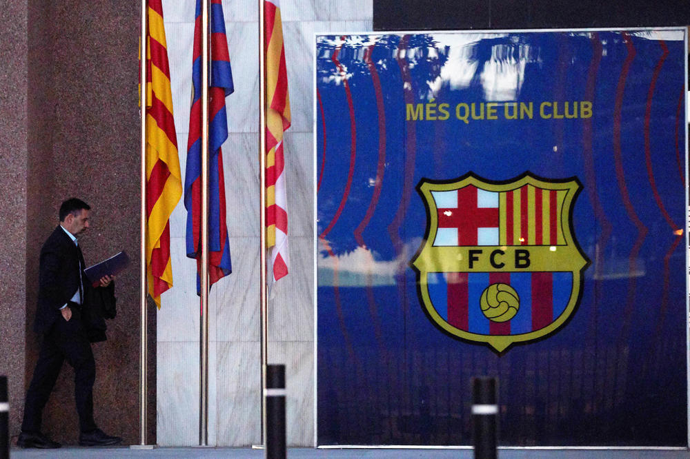 ČEKA SE DOZVOLA ZA REFERENDUM: Bartomru odlazi sa čela Barselone?