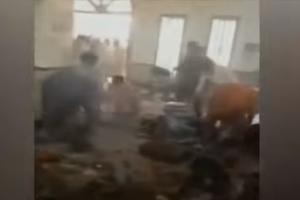 STRAVIČAN NAPAD U PAKISTANU: Eksplozija bombe u islamskoj verskoj školi! Poginulo najmanje 7 učenika, ranjeno 112 (VIDEO)