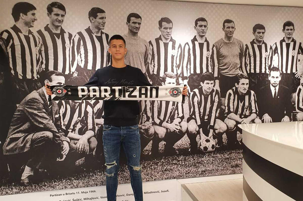 ZALOG ZA BUDUĆNOST! Mihajlo Ilić potpisao profesionalni ugovor sa Partizanom!