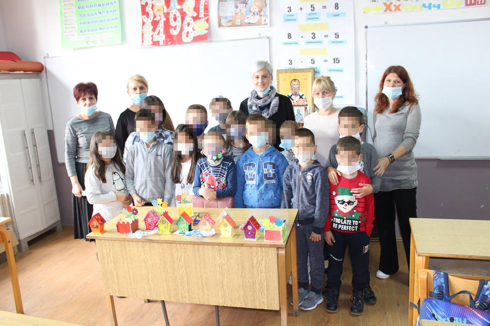 DIVAN DAN U KRALJEVU: Školarci iz Kamenice i Popovića pravili kućice za ptice! Pogledajte kakvu su lepotu napravile dečje ručice