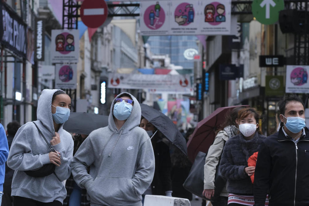 PRAZNICI NEĆE BITI KAO NEKADA Belgija neće rizikovati 3. talas korone zbog Božića: Virus će biti tu, a ljudi neće biti vakcinisani