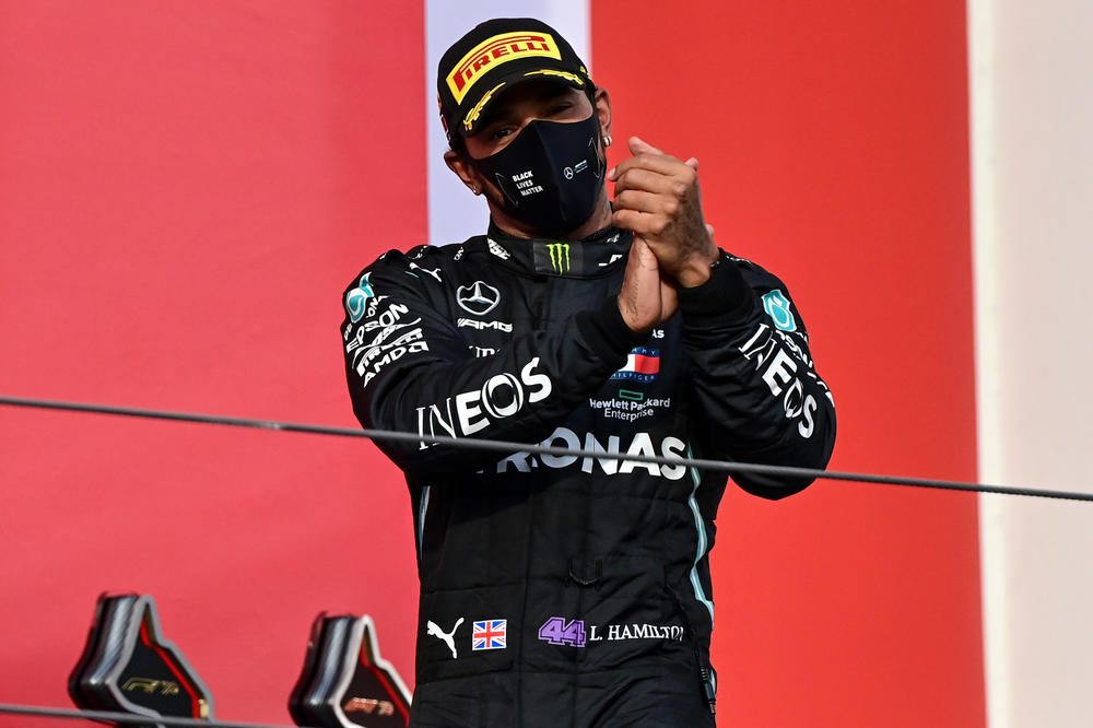 BOŽIĆNI POKLON: Hamilton očekuje novi ugovor sa Mercedesom