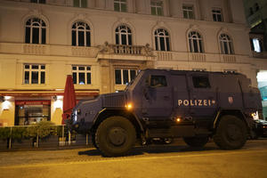 U AUSTRIJI PRODUŽEN NOĆNI POLICIJSKI ČAS Ova mera na snazi do 3. aprila!