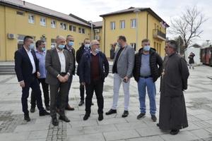DOGODINE U JAKOVU I DOBANOVCIMA: Pogledajte prvi završne radove na izgradnji trga u Boljevcima (FOTO)