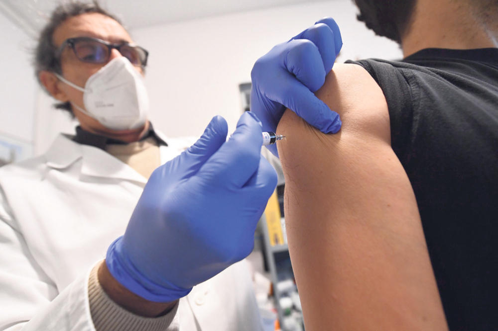 DIREKTORKA RFZO POTVRDILA: Evo kada vakcina protiv korone stiže u Srbiju