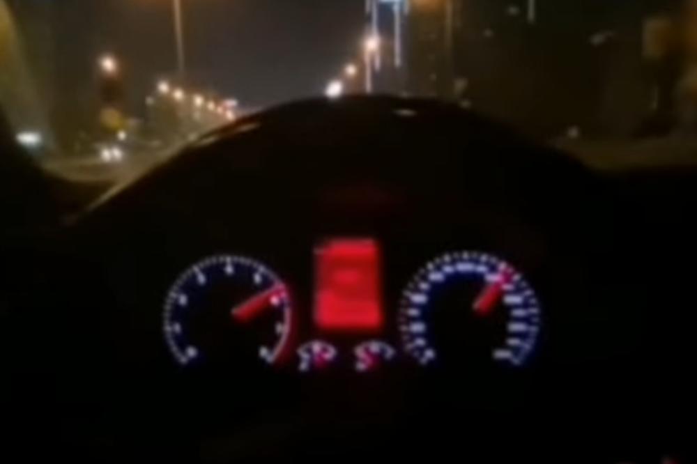 SARAJEVSKA POLICIJA TRAŽI BAHATOG VOZAČA: Jurio 140 km na sat kroz grad i sve snimao (VIDEO)