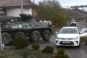 GDE SU ONI NEMA RATOVANJA: Ruski mirovnjaci zauzeli položaje u Nagorno-Karabahu (VIDEO)