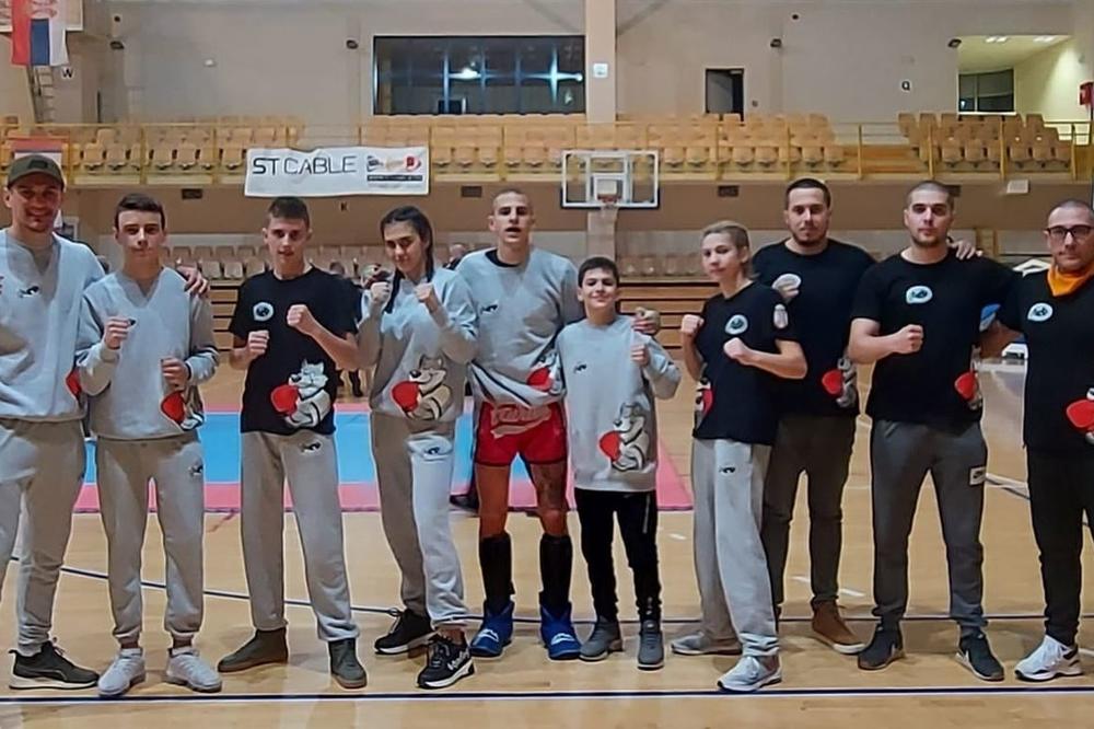 DOMINACIJA VUKOVA: Kik boks prvenstvo Srbije održano u Senti