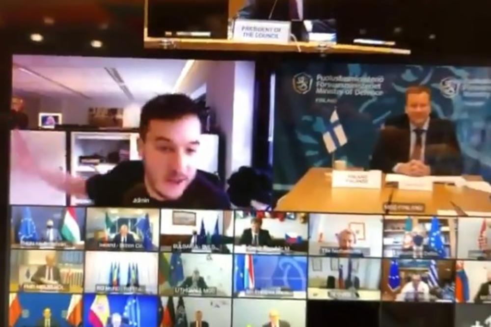 KOMEDIJA NA POVERLJIVOM SASTANKU MINISTARA ODBRANE ZEMALJA EU: Novinar greškom upao, a evo reakcija učesnika skupa! (VIDEO)