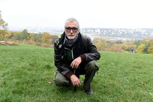 PAPARACO! GILE ODVEO SINA NA IZLOŽBU: Roker s naslednikom Urošem uslikan na Kalemegdanu! (FOTO)