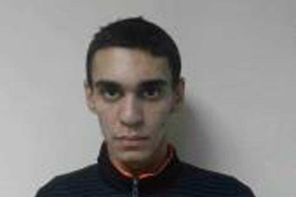 AKO GA ZNATE, JAVITE POLICIJI! Razbojnik (19) iz Beograda nožem napadao prolaznike, pa otimao torbice