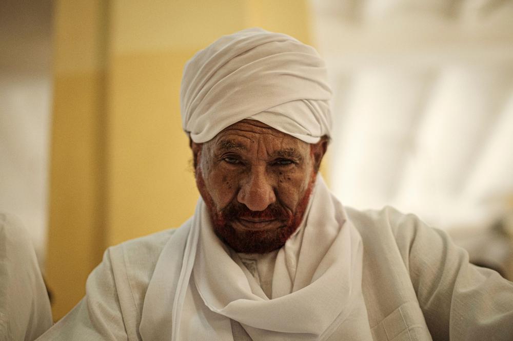 SADIK AL-MAHDI PREMINUO OD KORONE: Bivši premijer Sudana i glavni opozicionar (84) lečio se u bolnici u Emiratima!