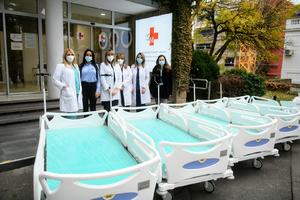 Kapaciteti u bolnicama su na izmaku, Mozzart odmah reagovao donacijom kreveta za intenzivnu negu