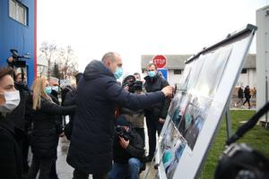 MINISTAR LONČAR: U Batajnici će raditi 1.500 zdravstvenih radnika,a u Kruševcu 900 (KURIR TV)