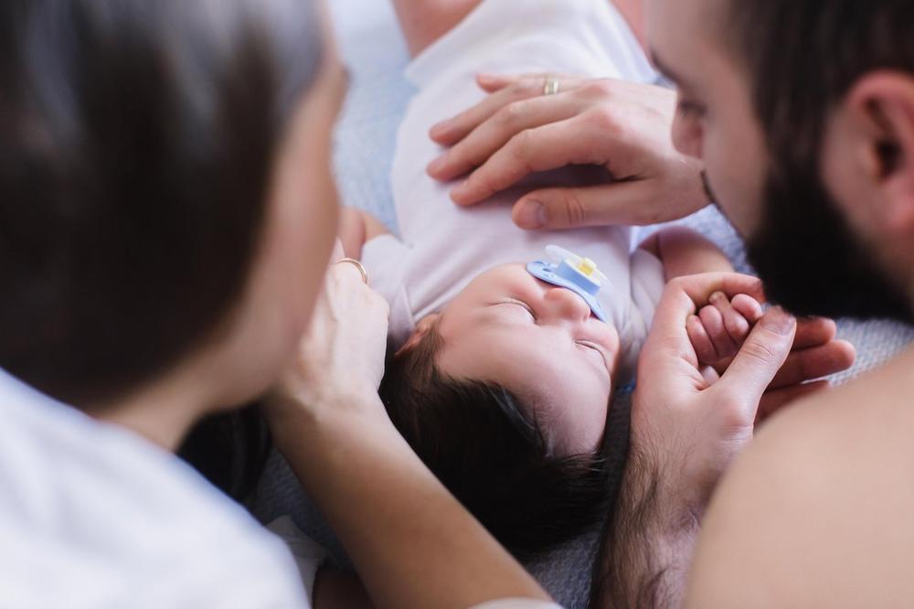 SKANDAL U SRPSKOM DOMU ZDRAVLJA Beba gorela od temperature doktorka ODBIJALA da je pregleda: Roditelji u šoku zbog njenog IZGOVORA