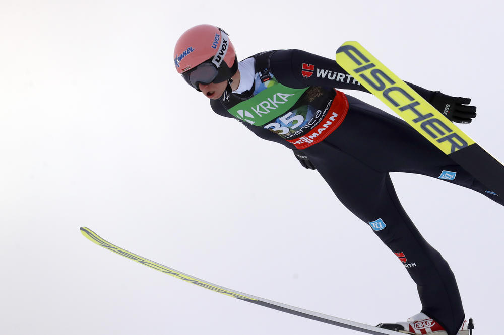 NEMAC PONOVO NA VRHU: Kajl Gajger pobednik na skakaonici u Engelbergu