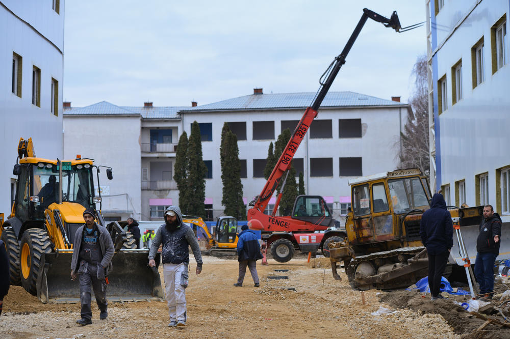 VUČIĆ: U nedelju otvaramo novu kovid bolnicu u Kruševcu, izgrađena je u rekordnom roku