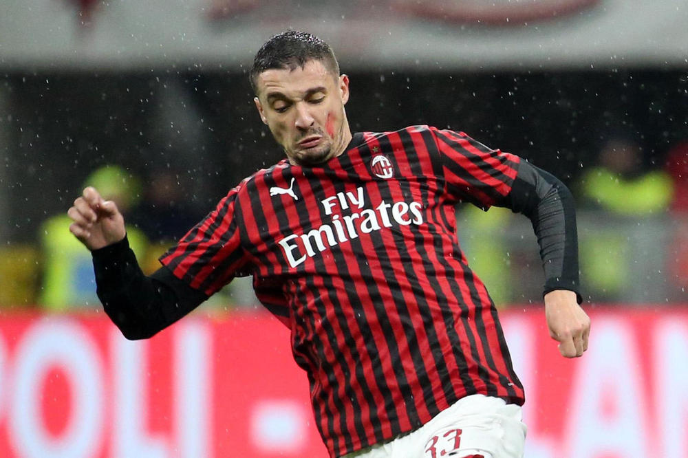 NJEMU ĆE BITI NAJTEŽE: Fudbaler Milana pokazao koliko voli Zvezdu FOTO