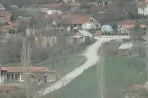 NOVI SKANDAL, NOVA PROVOKACIJA, JAVLJA MEŠTANIN RAJKO: Albanci pokušavaju da otmu zidine srušene crkve kod Srbice!