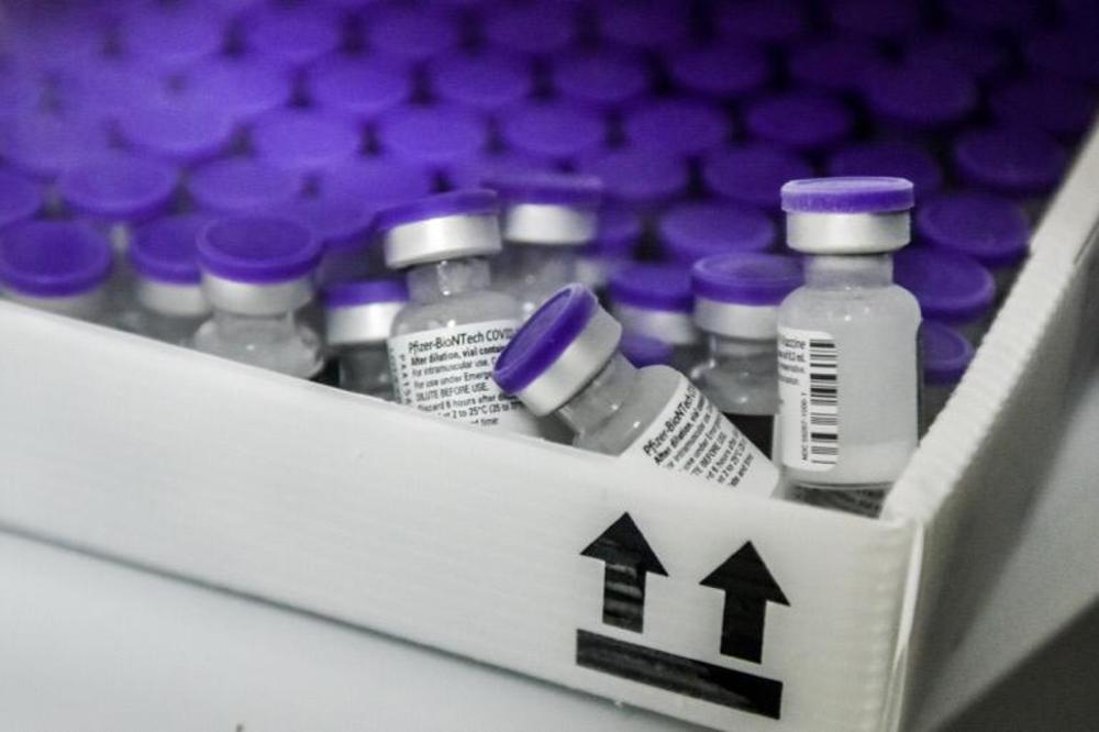 KURIR SAZNAJE: Još 18.525 doza Fajzerove vakcine stiglo u Srbiju