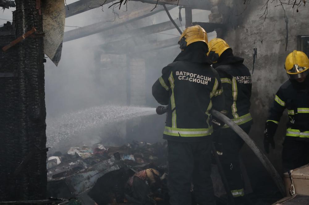 TRAGEDIJA U SURDULICI: Žena stradala u požaru, komšije pohitale da je iznesu ali joj nije bilo spasa