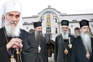 POČELA BITKA ZA TRON: U Srpskoj pravoslavnoj crkvi krenulo lobiranje za novog patrijarha, a evo ko su glavni FAVORITI!