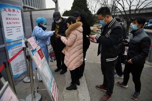 VANREDNO STANJE U PEKINGU ZBOG KORONE: Nagli porast zaraženih, tokom vikenda testirali više od 800.000 ljudi