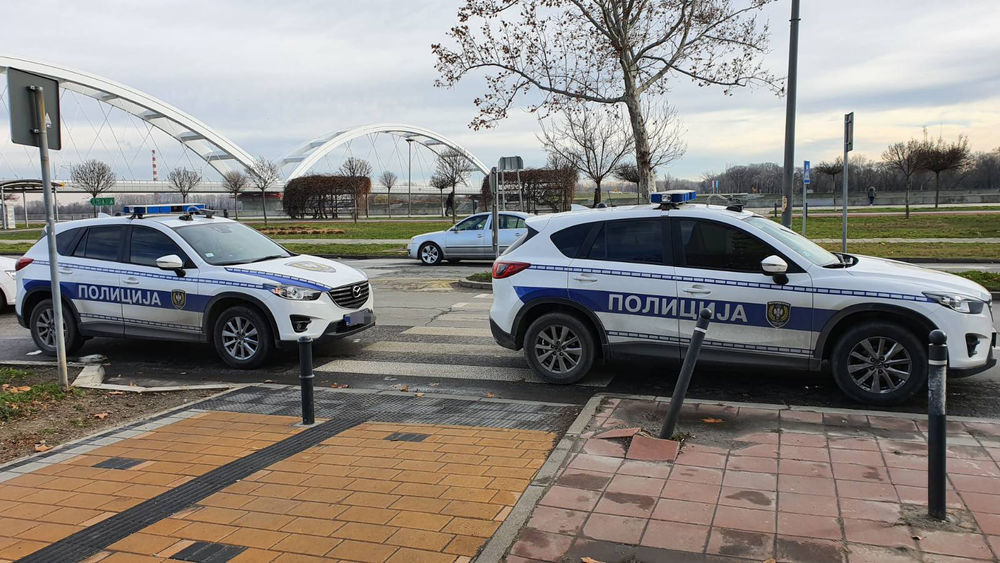 muškarac, savladan, Novi sad, policija