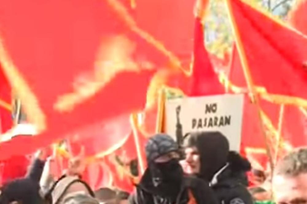 PROTEST ISPRED CRNOGORSKE SKUPŠTINE: Pristalice tzv. patriotskih snaga ustali protiv izmene Zakona o slobodi veroispovesti (VIDEO)