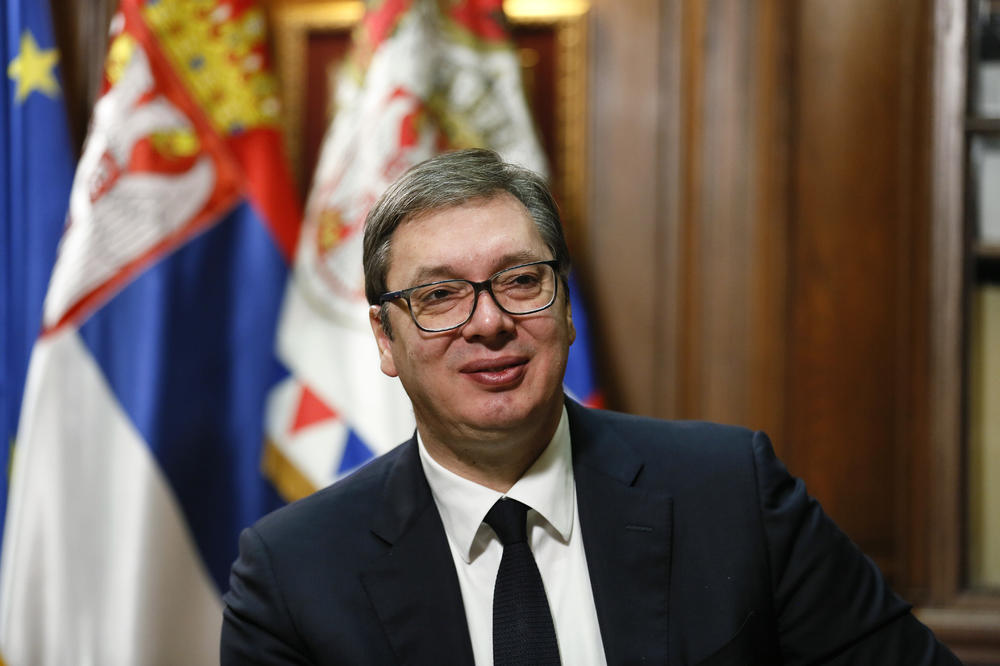 KURIR SAZNAJE: Vučić položio još jedan ispit, Pedagogiju sporta savladao sa čistom desetkom!