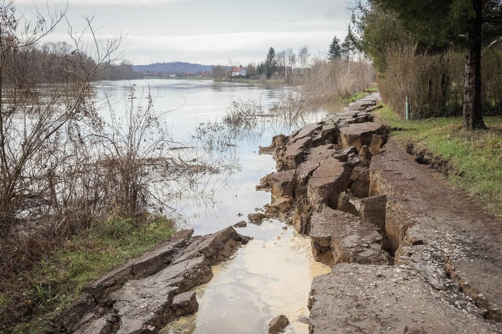 PONOVO SE ZATRESLA HRVATSKA: Pogodila su je dva nova zemljotresa oko 9 sati! Epicentri bili u blizini Siska i Varaždina