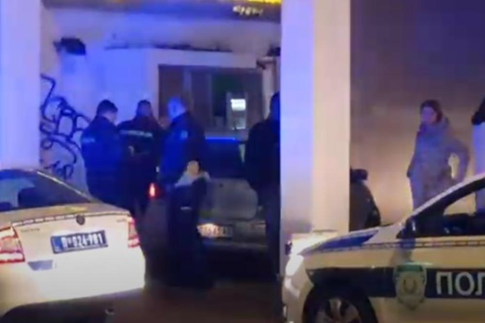 NESVAKIDAŠNJA SAOBRAĆAJNA NEZGODA U ZEMUNU: Automobil se zakucao u bankomat u Glavnoj ulici (VIDEO)