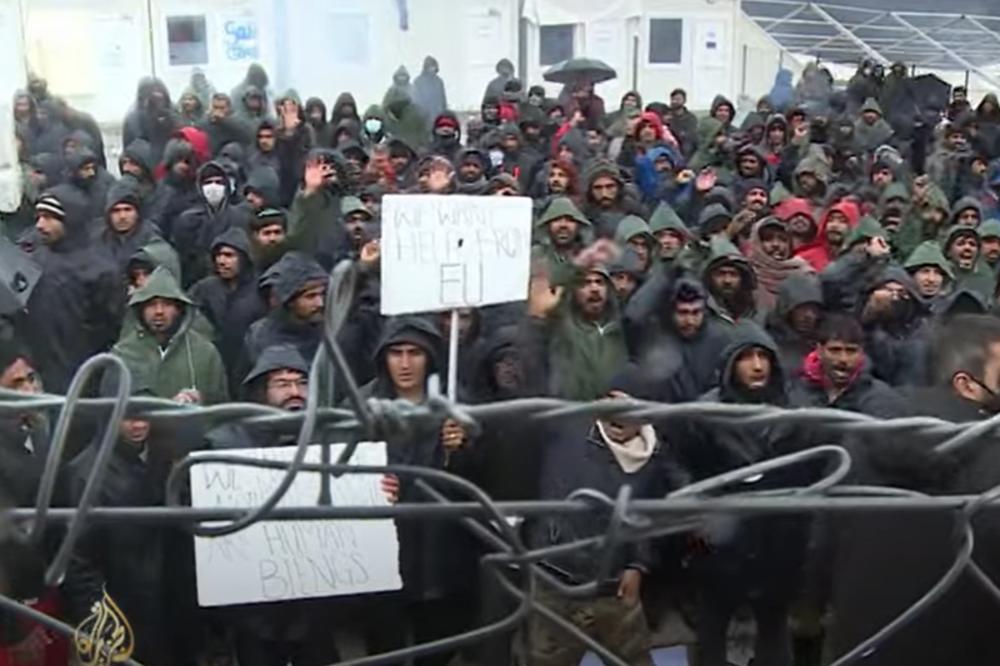 NADLEŽNI ODLUČILI: Stotine ljudi ostaju u kampu Lipa, migranti nezadovoljni NEĆEMO HRANU, ŽELIMO SLOBODU