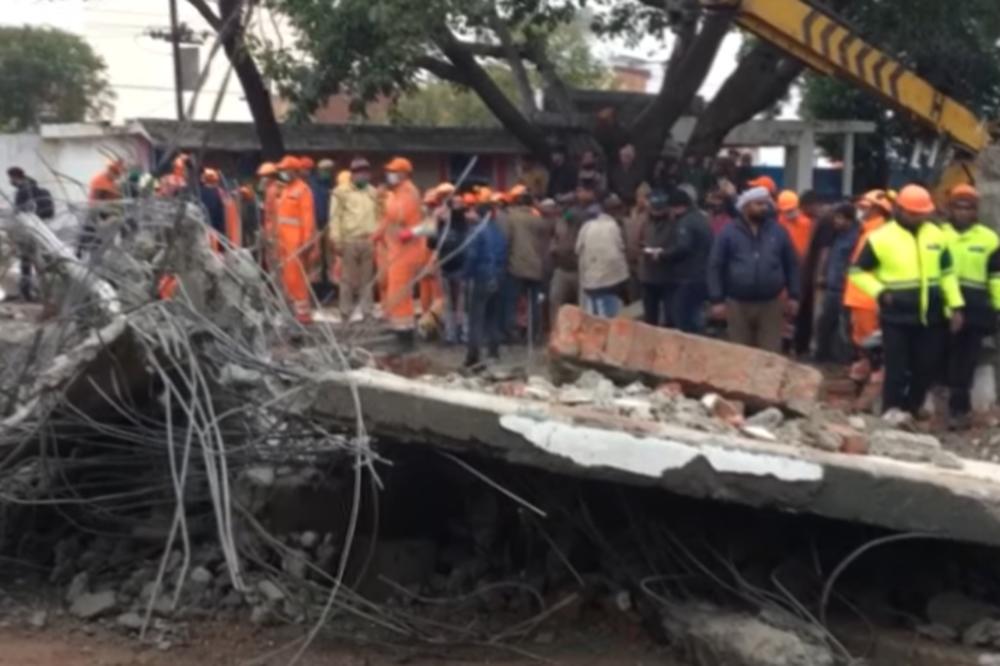 VELIKA NESREĆA U INDIJI: 20 ljudi stradalo kad se srušio krov zgrade za kremacije pod naletom kiše (VIDEO)
