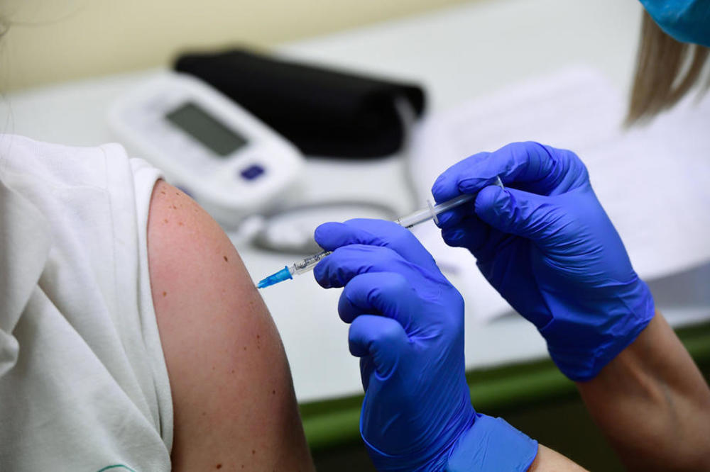 RUSI SIGURNI U SVOJU VAKCINU: Efikasnost cepiva EpiVakKorona je 100 odsto!