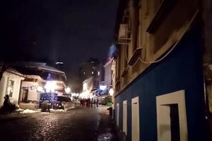 SRPSKA NOVA GODINA U SKADARLIJI: Pogledajte kako trubači zabavljaju prolaznike u centru Beograda (KURIR TV)