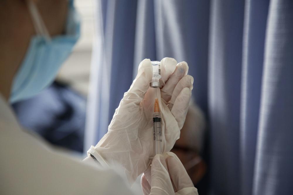 SPORTSKA HALA PUNKT ZA VAKCINACIJU U LESKOVCU: Najpre imunizacija starijih od 75 godina