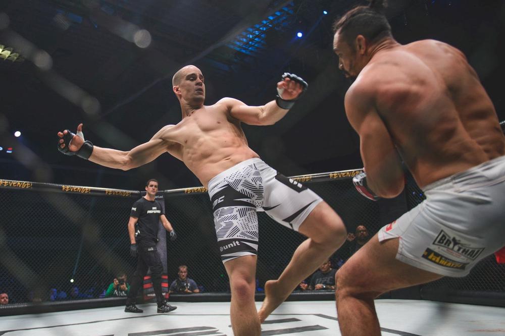 DUŠKO TODOROVIĆ NA VELIKOJ SCENI UFC: Srpski borac u Abu Dabiju juri 11. trijumf (FOTO)