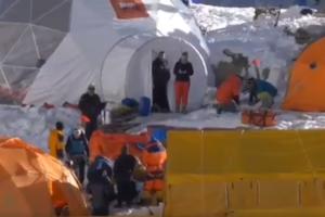 NEPALSKI ŠERPASI UŠLI U ISTORIJU: Osvojili K2 u zimskoj sezoni, tamo duvaju vetrovi od 200 km na sat i to na -60 stepeni! (VIDEO)