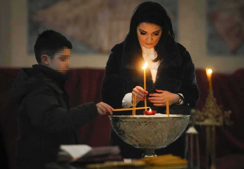 Oliver Ivanović, Milena Ivanović, pomen, paljenje sveća, Bogdan Ivanović